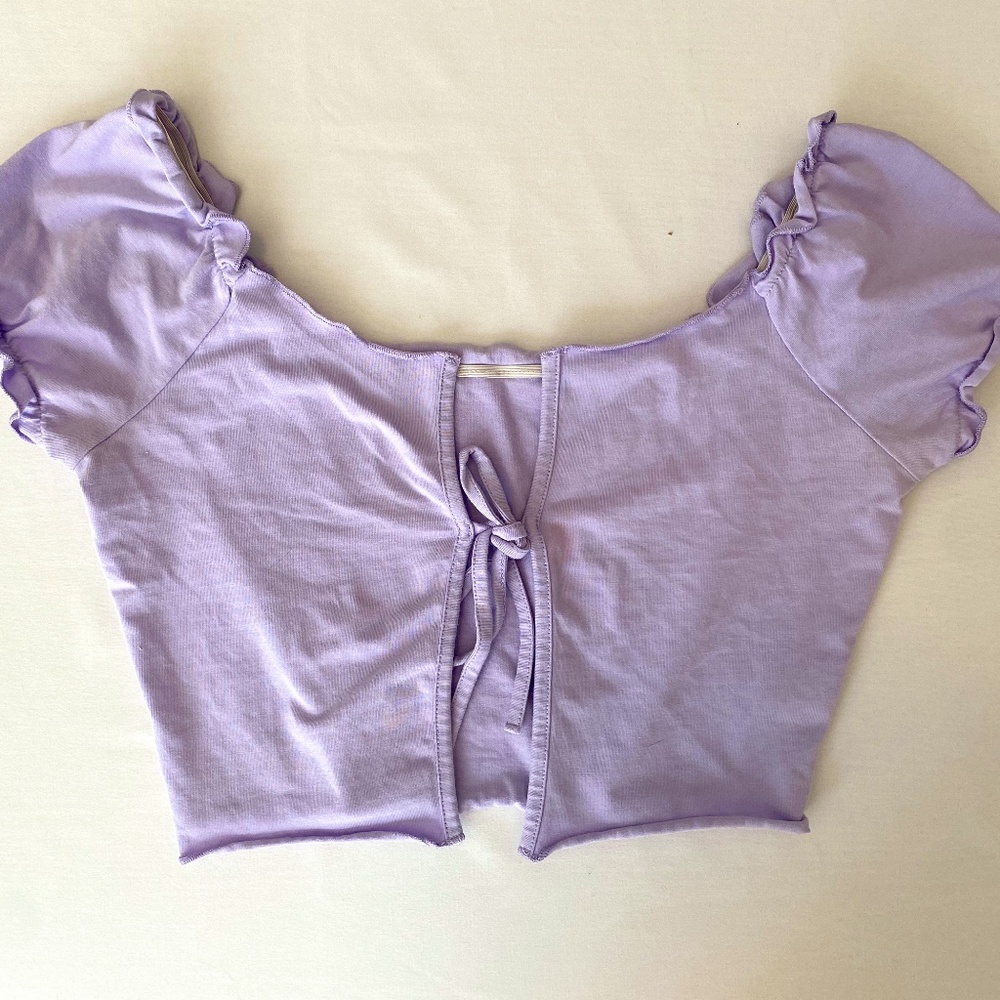 SHIEN CROP TOP RUFFLED STYLE SHOULDERS